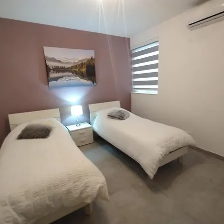 San Pawl * St. Paul's Bay